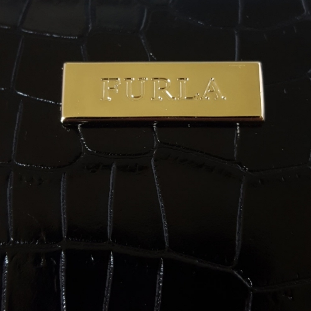 Furla Wallet Crocodile Zip Around NWT - Picture 4 of 8